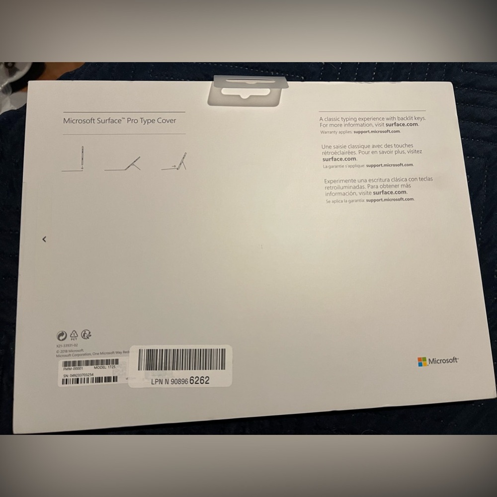 Surface Pro French Keyboard - Picture 7 of 9